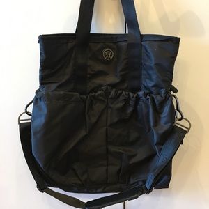 Black Lululemon bag. Like new!